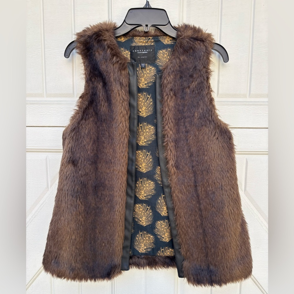Sanctuary Brown Faux Fur Vest Size Small Open Front Never Worn